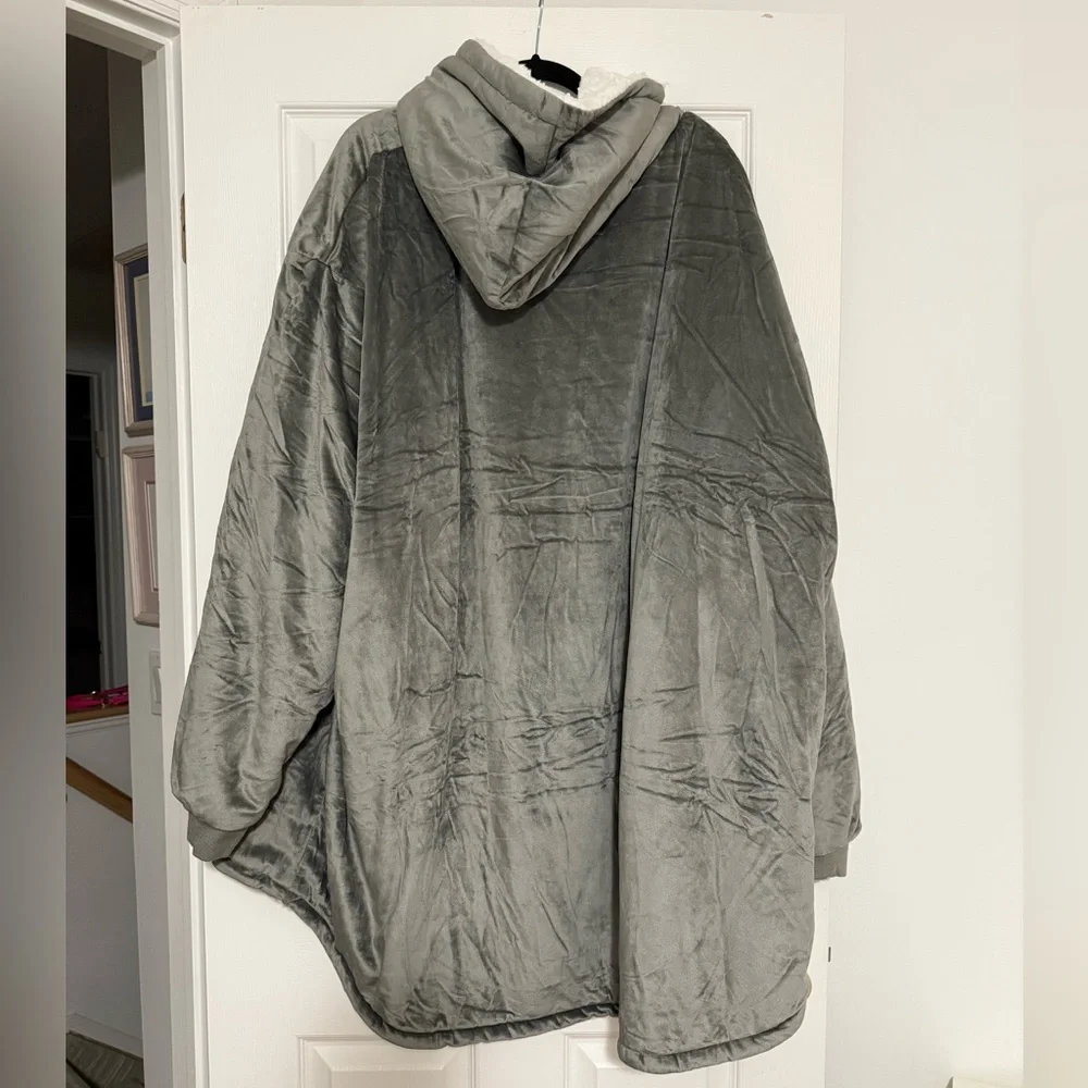 NWOT The Comfy Original